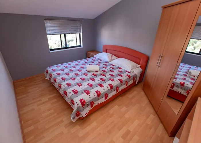 Perunika Appartement *