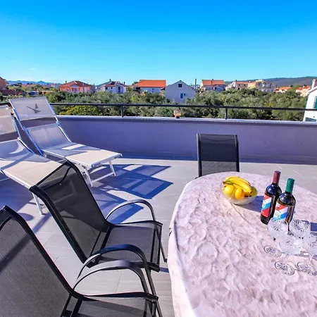 Perunika Apartman Sukošan