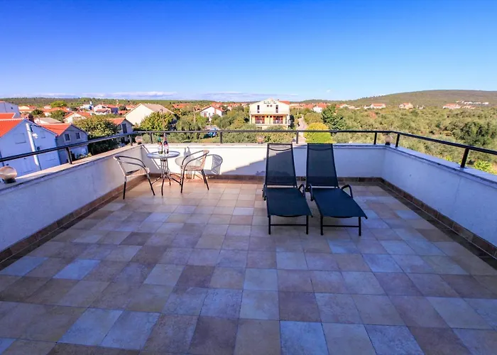 Perunika Апартаменты