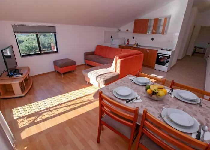 Perunika * Сукошан