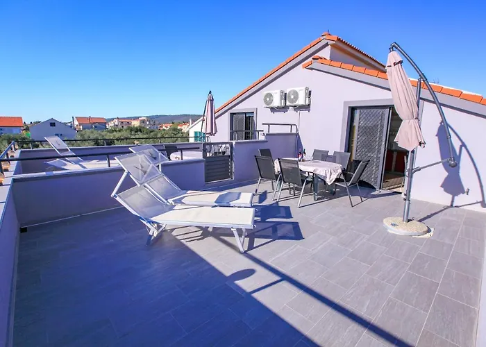 Perunika Apartamento Sukošan